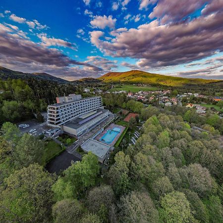 Ibis Styles Relax Roznov Pod Radhostem Hotel ภายนอก รูปภาพ