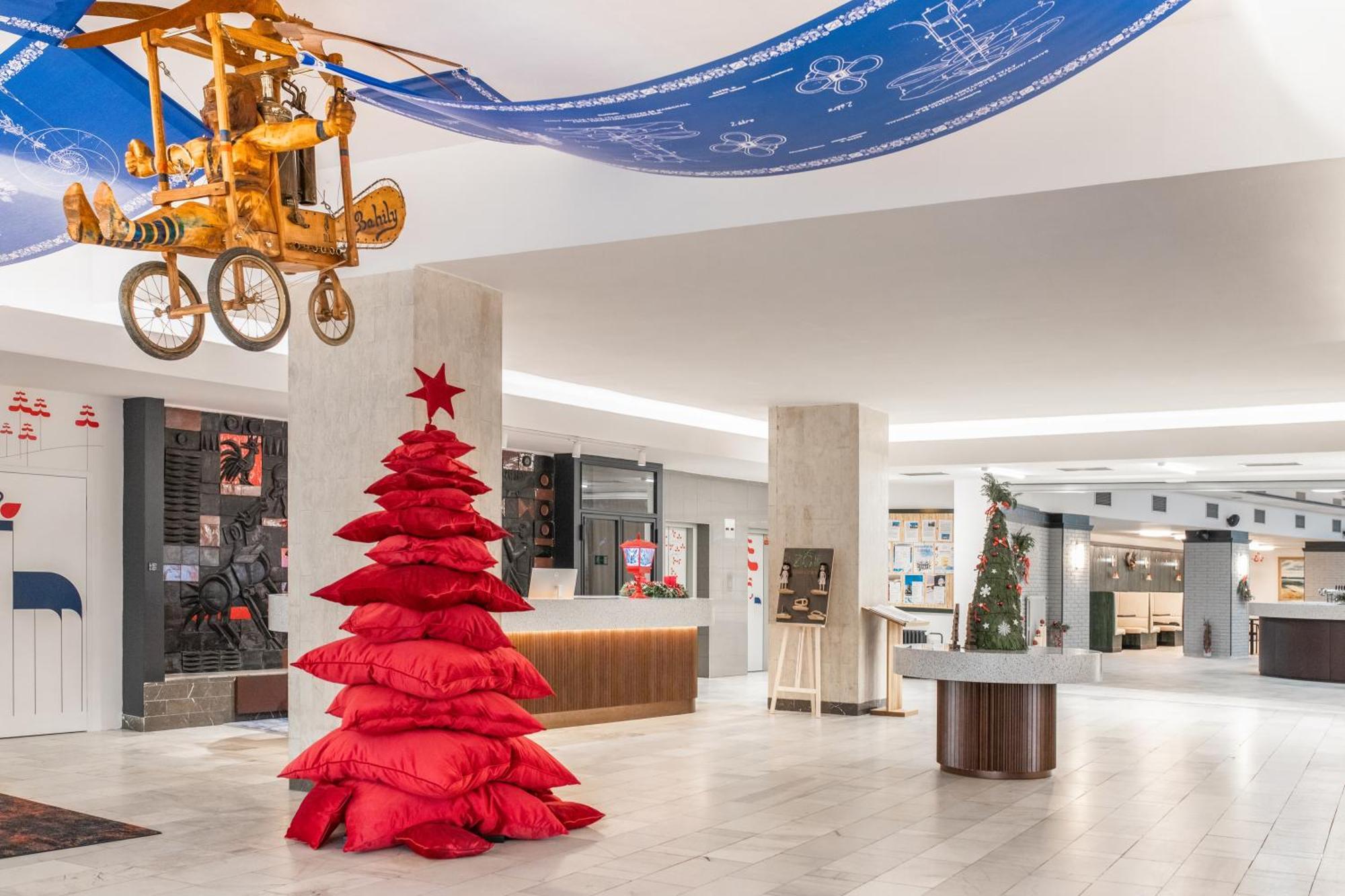 Ibis Styles Relax Roznov Pod Radhostem Hotel ภายนอก รูปภาพ