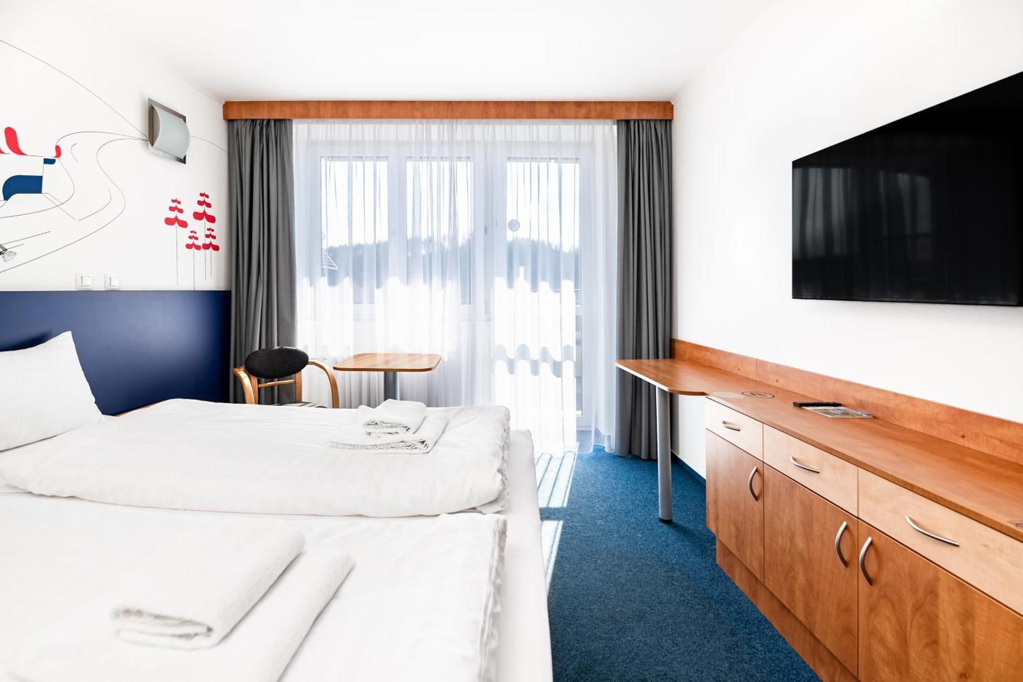 Ibis Styles Relax Roznov Pod Radhostem Hotel ภายนอก รูปภาพ